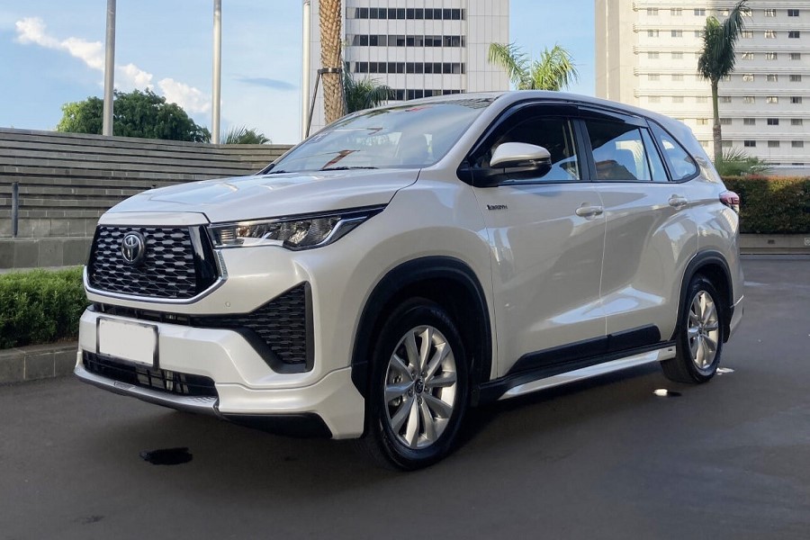 rental mobil innova zenix cirebon