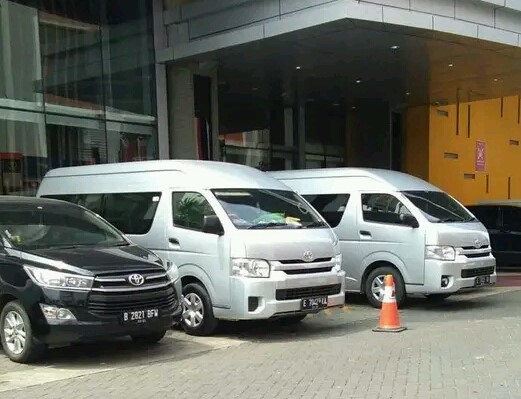 tempat rumah makan di cirebon untuk bus dan hiace