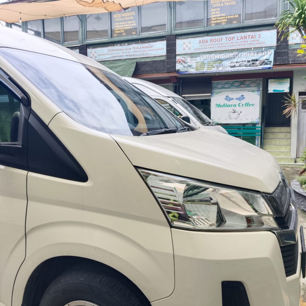 pusat layanan terbaik untuk liburan pakai sewa hiace cirebon pangandaran dari Trusmi Hiace Cirebon